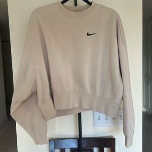 Nike Small Women's Cream Sweatshirt